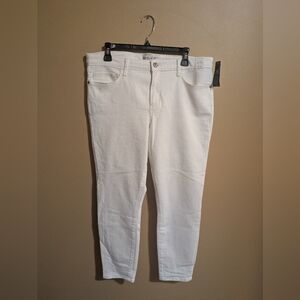 NWT Abercrombie White Mid Rise Super Skinny Jeans